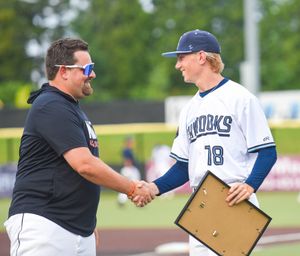 Image post by @lakeshore_chinooks on Instagram