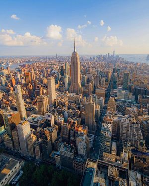 Image post by @empirestatebldg on Instagram