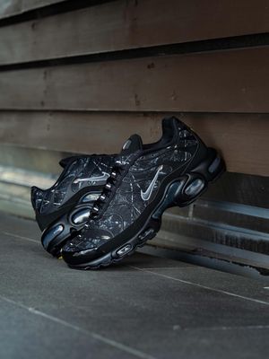 Image post by @atmos_japan on Instagram