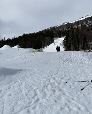 Image post by @j_skis on Instagram