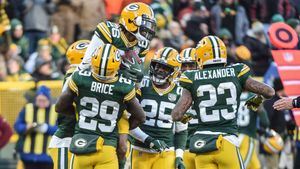 Video post by @NFL Game Recaps posted an episode of 2018 NFL Season. on Facebook