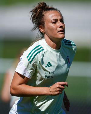 Image post by @azzurrefigc on Instagram