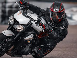 Image post by @wolfridesbikesWRB on Facebook