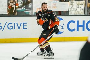 Image post by @AnaheimDucks on Twitter