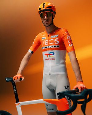 Image post by @veloncc on Instagram