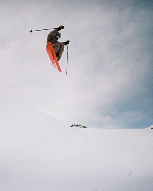 Image post by @scarpana on Instagram