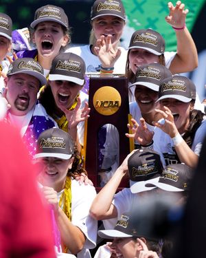Image post by @B1GLacrosse on Twitter