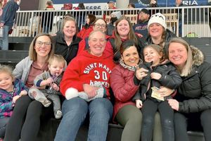 Image post by @SMUWHockey on Twitter