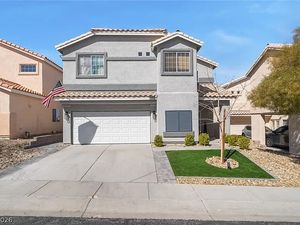 Image post by @ericalemarrhomes on Instagram