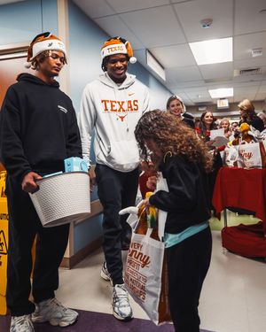 Image post by @texasfootball on Instagram