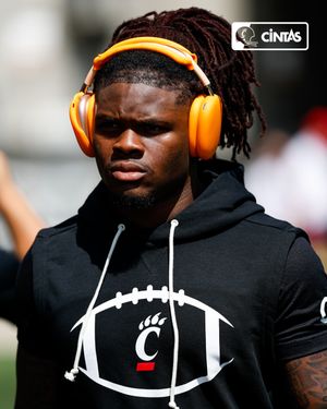 Image post by @gobearcatsfb on Instagram