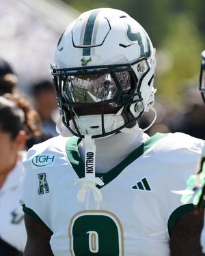 Image post by @usffootball on Instagram
