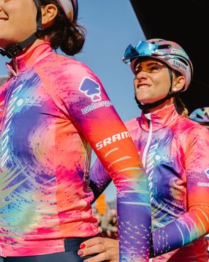 Image post by @wmncycling on Instagram