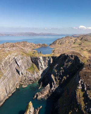 Image post by @thewildatlanticway on Instagram