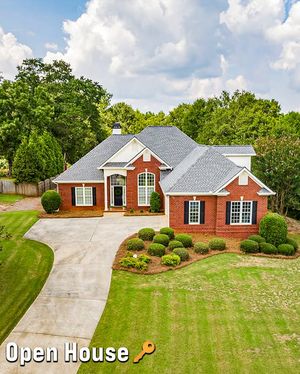 Image post by @woodallrealtygroup on Facebook