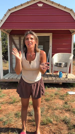 Video post by @emmaseabourn on TikTok