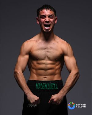 Image post by @zuffaboxing on Facebook