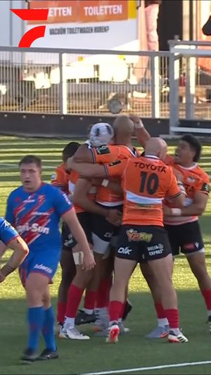 Video post by @FloRugby on Facebook