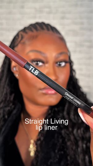 Video post by @thelipbar on TikTok