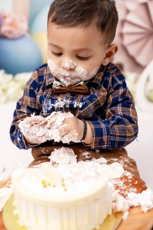 Image post by @newbornbabyphotographystudio on Instagram