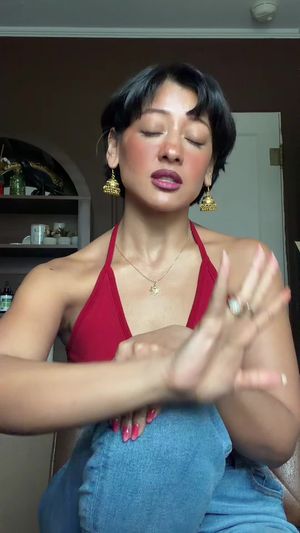 Video post by @sidandlisten on TikTok