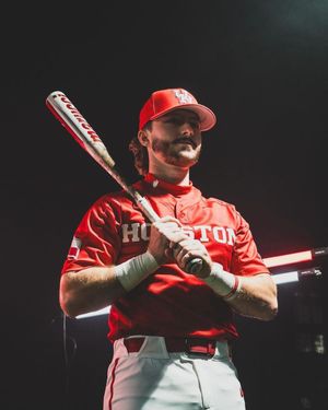 Image post by @uhcougarbb on Instagram