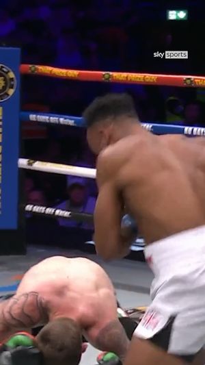 Video post by @skysportsboxing on Instagram