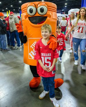 Image post by @cfapeachbowl on Instagram