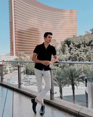 Image post by @itsaveryrood on Instagram