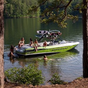 Image post by @malibuboats on Instagram