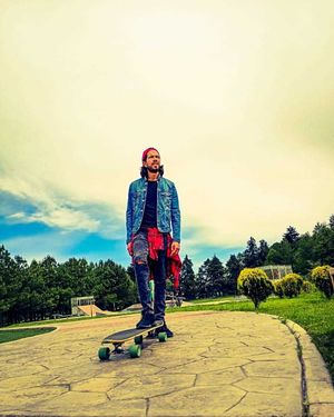 Image post by @soyvikguga on Instagram