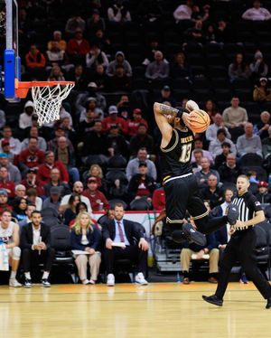 Image post by @phlysports on Instagram