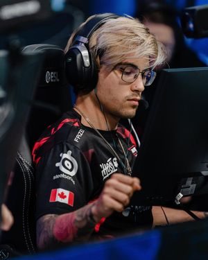 Image post by @fazeclan on Instagram