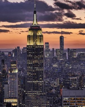 Image post by @empirestatebldg on Instagram