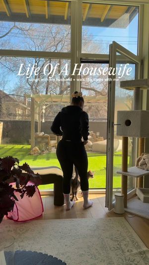 Video post by @enashaolivia on Facebook