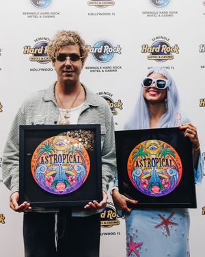 Image post by @hardrockholly on Instagram
