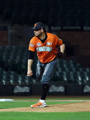 Image post by @clubnaranjeros on Instagram