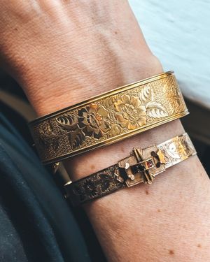 Image post by @maejeanvintage on Instagram