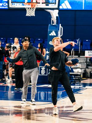 Image post by @faufootball on Instagram