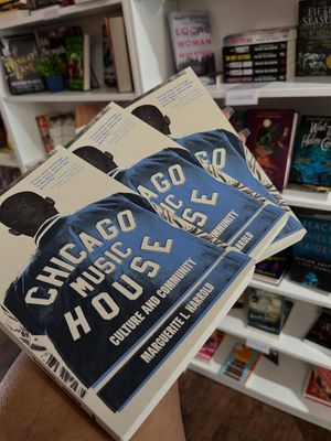 Image post by @honeyandhuebookstore on Instagram