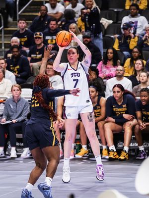 Image post by @tcuwbb on Instagram