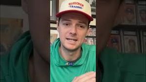 Video post by @sportscardsnonsense on YouTube