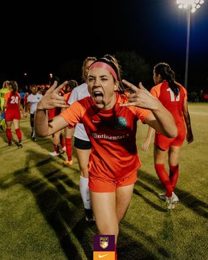 Image post by @ecnlgirls on Instagram