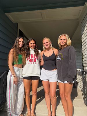 Image post by @uindywlax on Instagram
