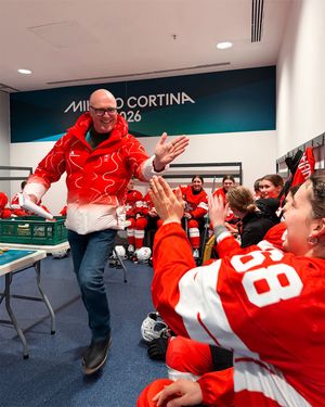 Image post by @swissicehockeywomen on Instagram