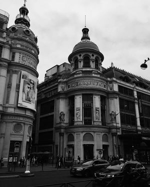 Image post by @tatianaku on Instagram