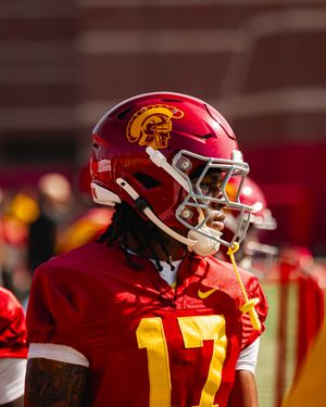 Image post by @uscfb on Instagram