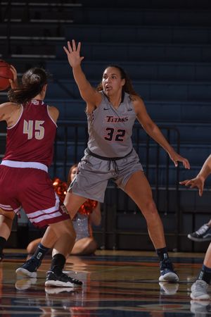 Image post by @FullertonWBB on Twitter