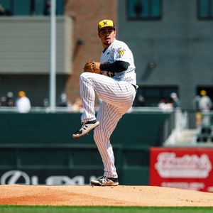 Image post by @goshockersbsb on Instagram