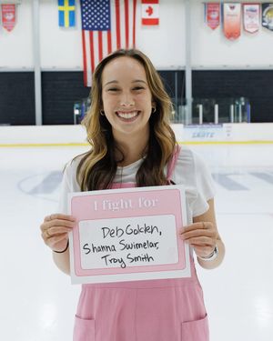 Image post by @auwomenshockey on Instagram